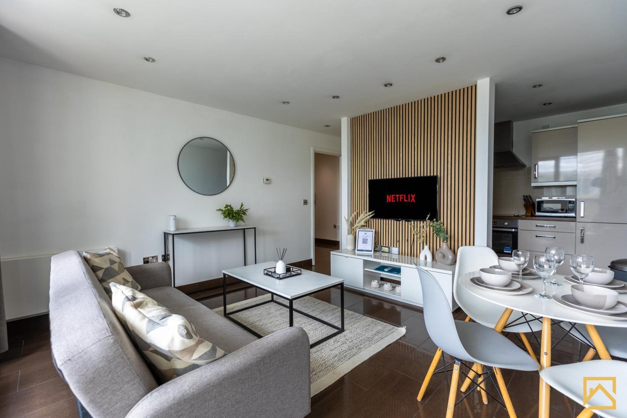 Luxury 2-bed In Mk By Valore Services Milton Keynes