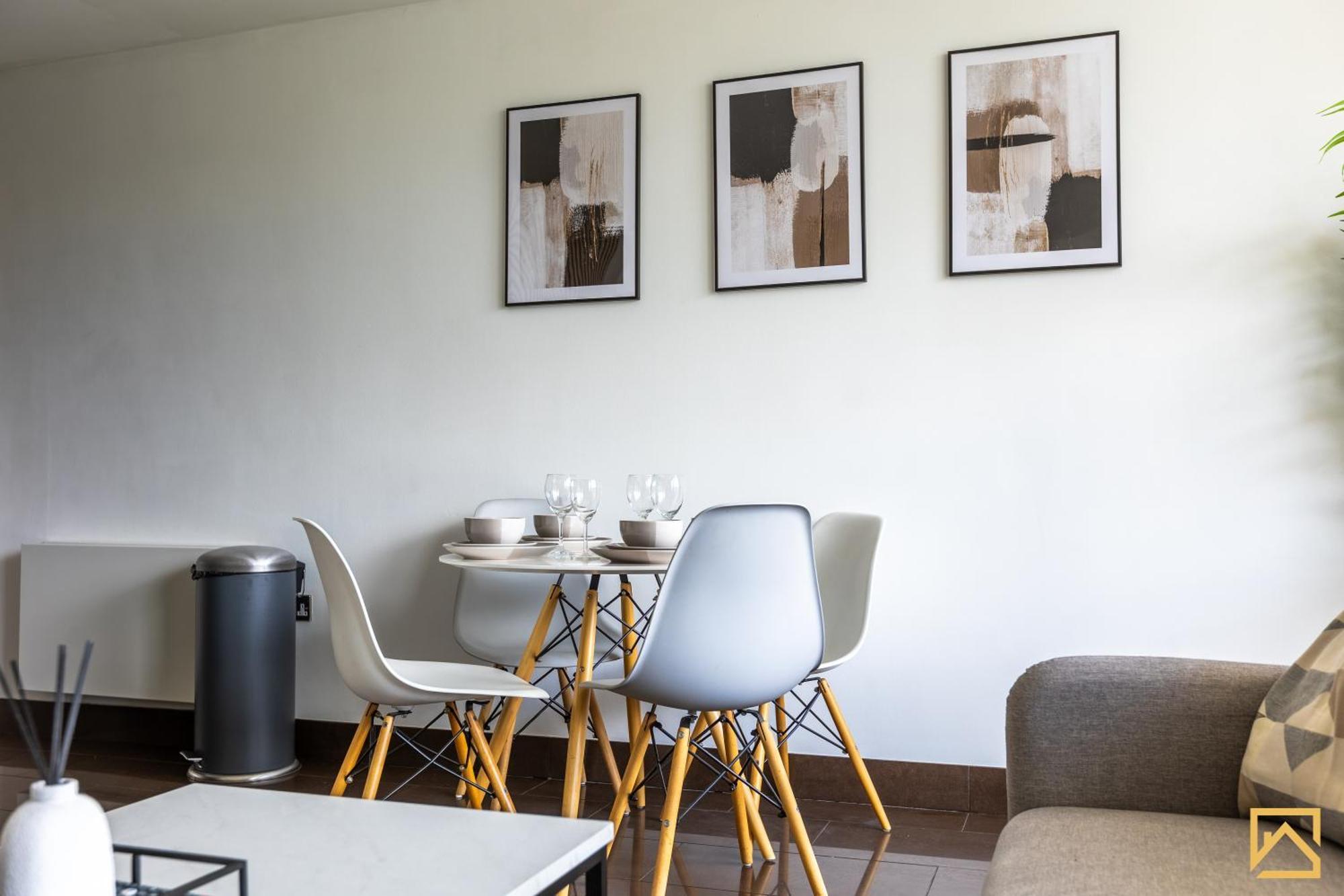 Luxury 2-bed In Mk By Valore Services Apartment *